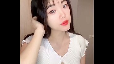 Macy試身室新年首場魅惑：黑色旗袍下的情慾解放，香港粵語av自主實踐