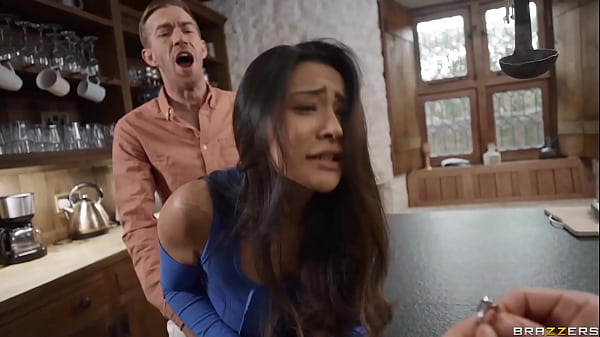 Rae Lil Black Menggila Di Ranjang Pengantin – Tonton Full Di Brazzers
