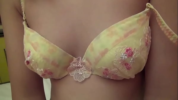 Gadis Asia 5026 Yang Menggoda Dan Mempesona
