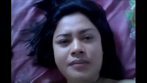 Mami Terseksi Indonesia Digoyang Teman Suami, Roni