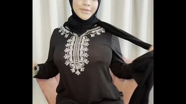 Yasmina Khan Mainin Dildo Saat Ramadan, Arab Nakal Goyang-goyang