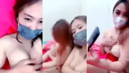 Duo Tocil Pamer Tetek, Saling Bikin Ngiler.