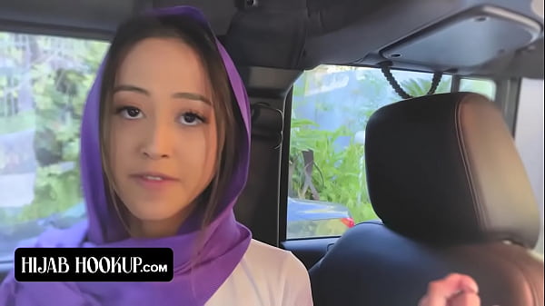 Alexia Anders, Gadis Muslim Yang Menyelinapkan Kekasih Untuk Kenikmatan Terlarang Dan Ketahuan Ayah