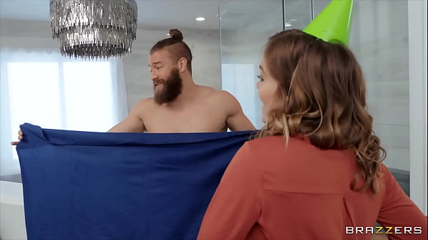 Ngehancurin Dua Cewek Lesbian Panas Di Kamar / Brazzers / Download Full Di Https://zzfull.com/roomm
