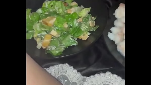 Gadis Muslim Mainin Makanan Buat Colmek – Kompilasi Mesum Panas Ala Los Angeles, Cewek Arab Salju Putih Nakal