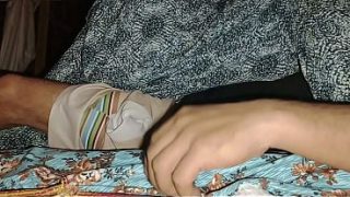 Malam Ini, Ibu Tiri Kasih Nikmat Gila, Kumasukin Dua Jari Ke Memeknya Sampai Keluar Air.