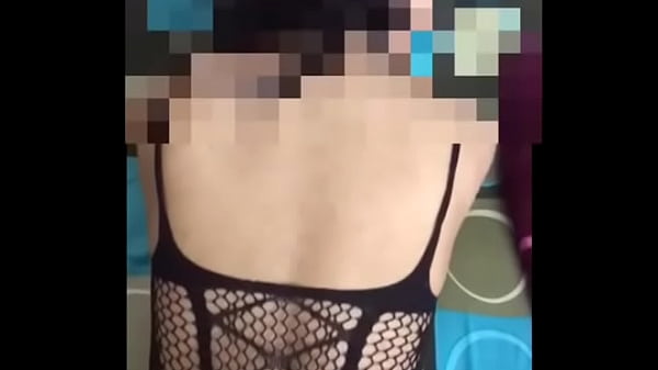 Ngomong Kotor Di Telepon Sambil Selingkuh Dari Suami