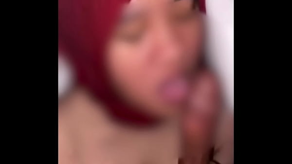 Ngentot Memek Ketat Jilbab Merah Digoyang Kontol Besar