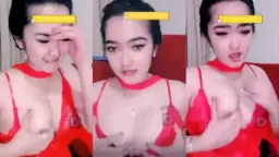 Queryn Pake Lingerie Merah Bikin Makin Pengen Digituin