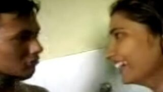 Video Mesum Mahasiswa-mahasiswi India Di Kamar Mandi Kampus, Bikin Makin Bernafsu