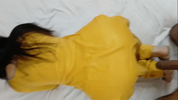 Bokep Janda India Montok, Pantat Gede Digebukin Doggy Style Ngeces