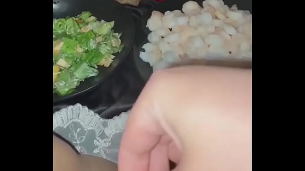 Ngentot Sambil Makan, Cewek Arab Putih Salju Colmek Keras Banget Di La, Fetish Makanan Ekstrem Kotor.