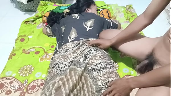 Ngentot Sama Bu Ratna, Istri Sepi Yang Lagi Butuh Pelukan Dan Teman Malam
