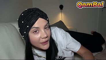 Malam Panas Sama Kakak Tiri Hijab Turki, Elnaz, Siap Bikin Lo Makin Tegang
