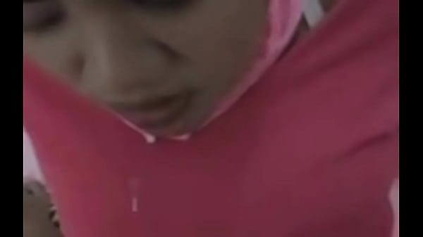 Hijab Dicopot, Nafsu Menggebu Di Balik Kain.