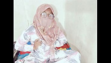 Tante Seksi Indonesia Lagi Viral Colmek Pake Botol, Bikin Pengen Lihat