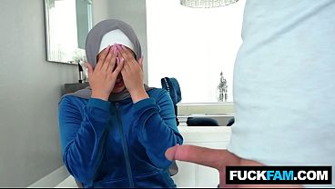 Tetangga Hijab Kena Kaget Kontol Besar, Sophia Leone, Nicky Rebel