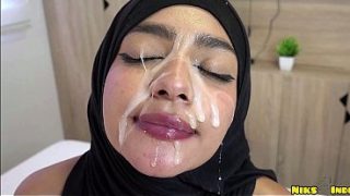 Remaja Hijaab Mulus Diobok-obok Keras Sampe Banjir Mani