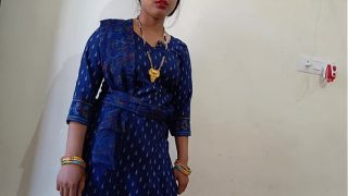 Desi Desa Pembantu Panas Sex Gaya Doggy Sakit Dengan Audio Hindi Jelas