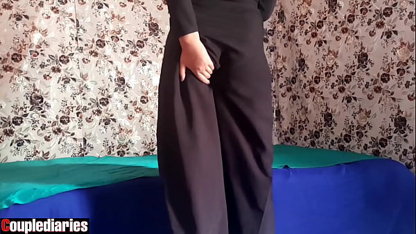 Istriku Hijab Arab Lagi Horny, Manggil-manggil Selingkuhannya Biar Cepet Main