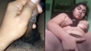 Cewek India Cantik Dengan Toket Gede Lagi Mainin Diri Sendiri
