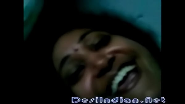 Desi Cute Telugu Aunty, Bikin Makin Greget Lihat Lekuk Tubuhnya Yang Bikin Ngiler.