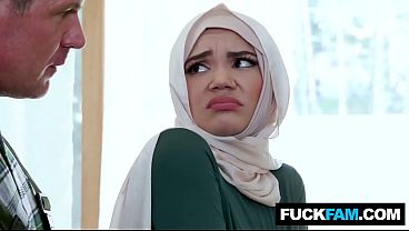 Ngentot Pertama Si Hijab Manis Sama Tukang Ledeng Naudi Nala, Jason Sarcinelli—becek Banget!
