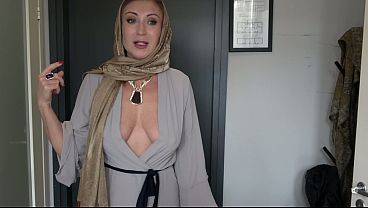 Ibu Tiri Hijab Montok Digebrak Stepson Kontol Besar.