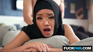 Hijabi Diajarin Budaya Barat Sama Jade Kimiko & Parker Ambrose, Makin Panas