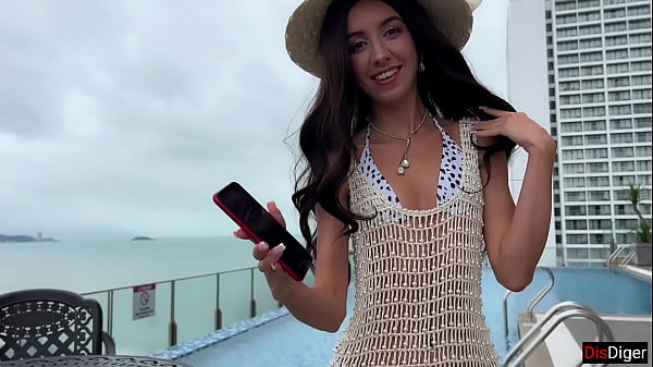 Ngentot Gila, Si Blanca Spanyol Cantik Pengen Nyobain Kontol Putih Rusia Di Liburan.