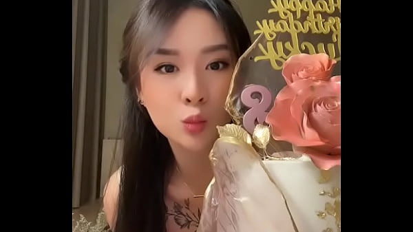 Tiktok Nipslip Cewek Cina — Puting Nyempil Bikin Ngilu