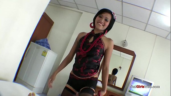 Ngentot Cewek Thailand Seksi, Mulutnya Mantap Bikin Lumer.
