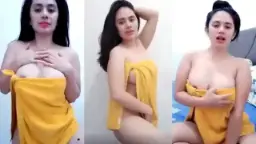 Kimaya Agata Bugil Cuma Pakai Handuk Kuning, Bikin Makin Basah Lihatnya.