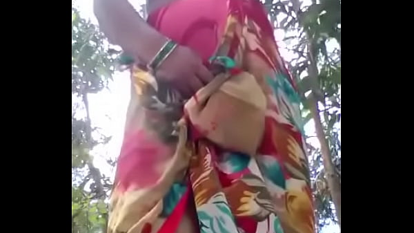 Desi Roshni Bhabhi Pamerin Semua Kontol Gede Dan Memek Basahnya