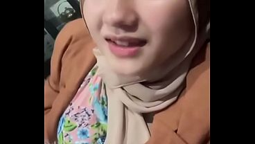 Live Abg Indonesia Lagi Goyang Hot Bikin Tegang