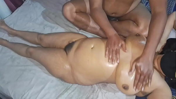 Desi Indian Hot Bhabhi Nude Massage Penuh Nafsu