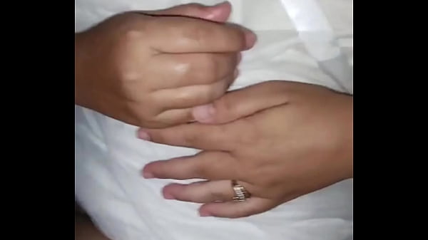 Istri Tetangga Ngebet Minta Sperma Di Dalem.