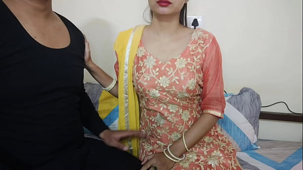 बहन ने कहा, भाई तेरा ऐसा मोटा लंड मुझे बहुत भाता है, हिंदी आवाज़ में सुन ले