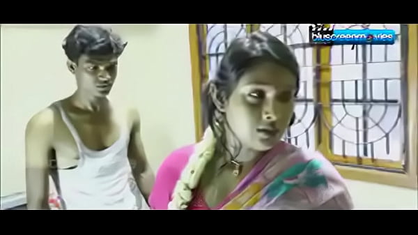 Aunty India Selatan Bikin Desi Makin Panas, Gak Tahan Lihatnya