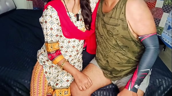Mami Ko Paise Kamane Ka Mujhe Aisa Rasta Dikha Ke Choda Ki Chut Fat Gayi